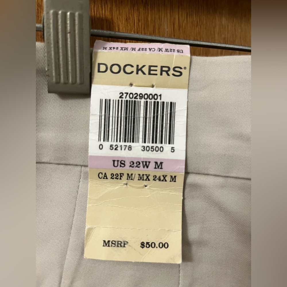 Light stone Dockers Khaki Diem women’s Metro Trouser pants 22W reg. length NWT - Picture 4 of 10